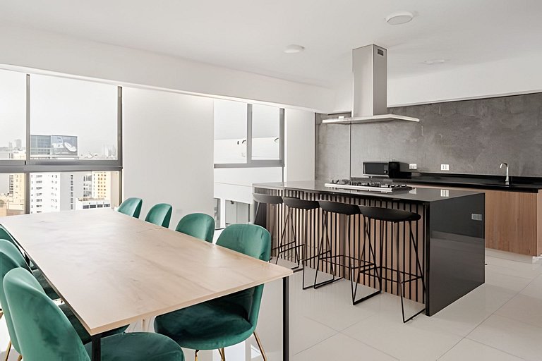 Stylish Flat 709 in the Hearth of Miraflores