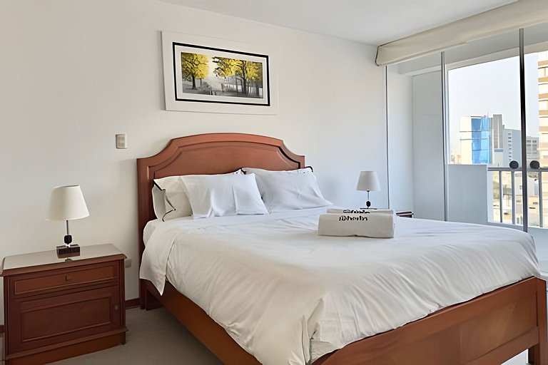 Big 3BR Apartment in the center of Miraflores