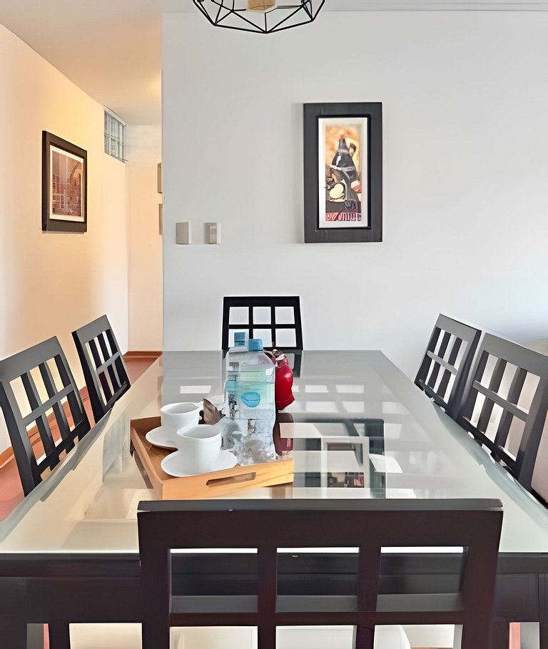 Big 3BR Apartment in the center of Miraflores