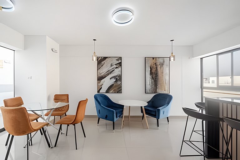 Stylish Flat 710 in the Hearth of Miraflores