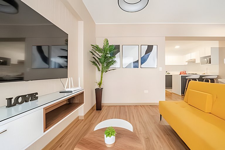 Stylish Flat 609 in the Hearth of Miraflores