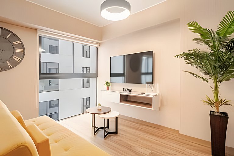 Stylish Flat 609 in the Hearth of Miraflores