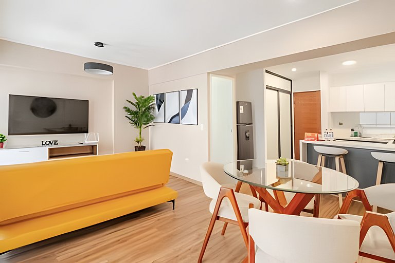 Stylish Flat 609 in the Hearth of Miraflores