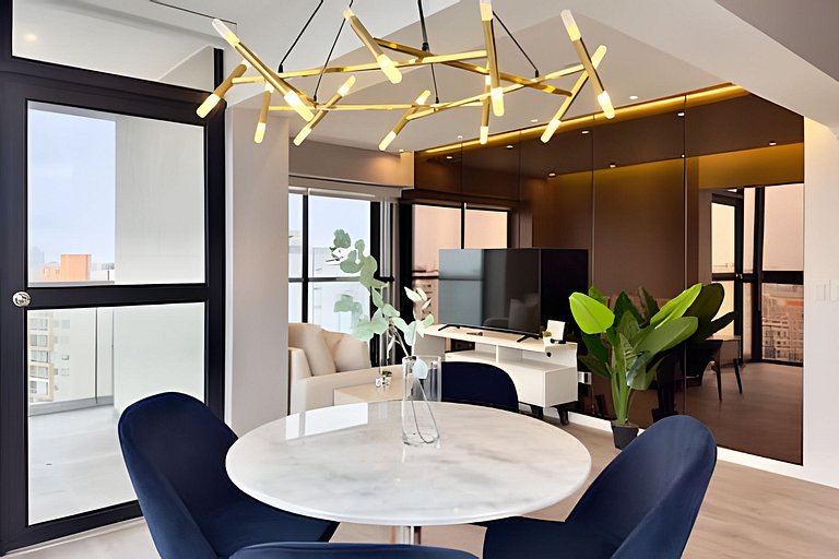 Golden New Retreat Jesus Maria