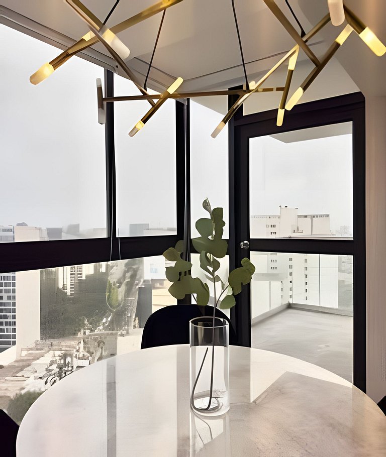 Golden New Retreat Jesus Maria