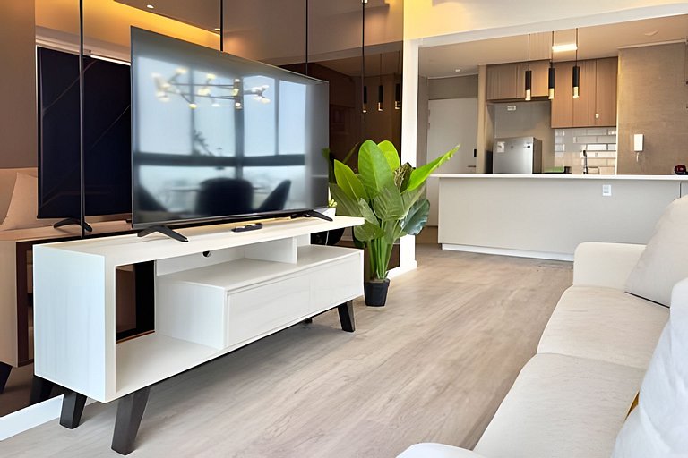 Golden New Retreat Jesus Maria