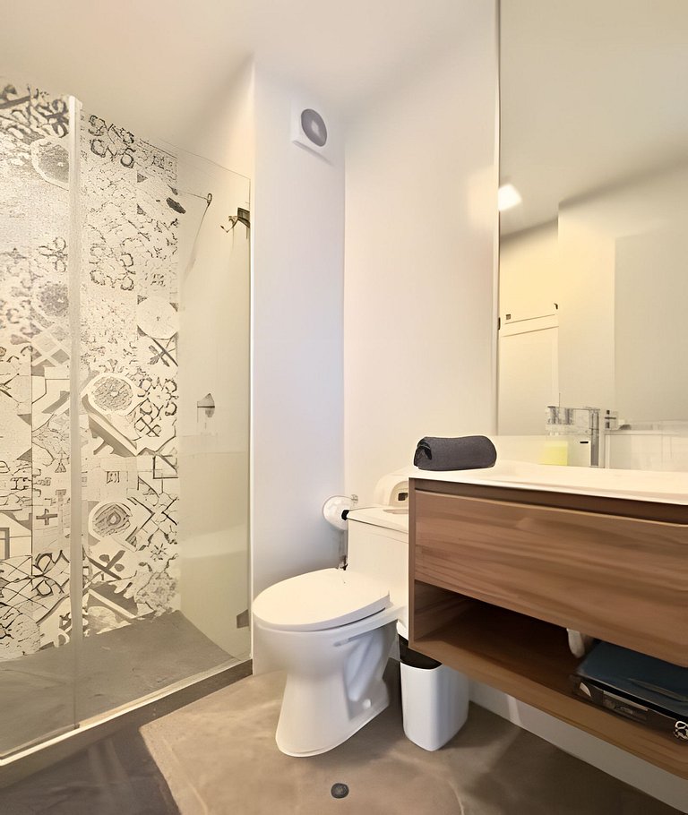 Golden New Retreat Jesus Maria