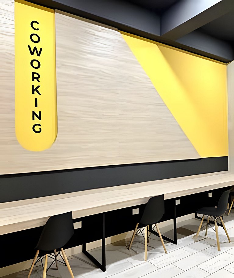 Golden New Retreat Jesus Maria