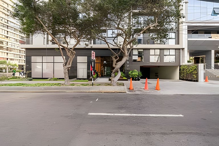 Skyline Executive Suite in San Isidro