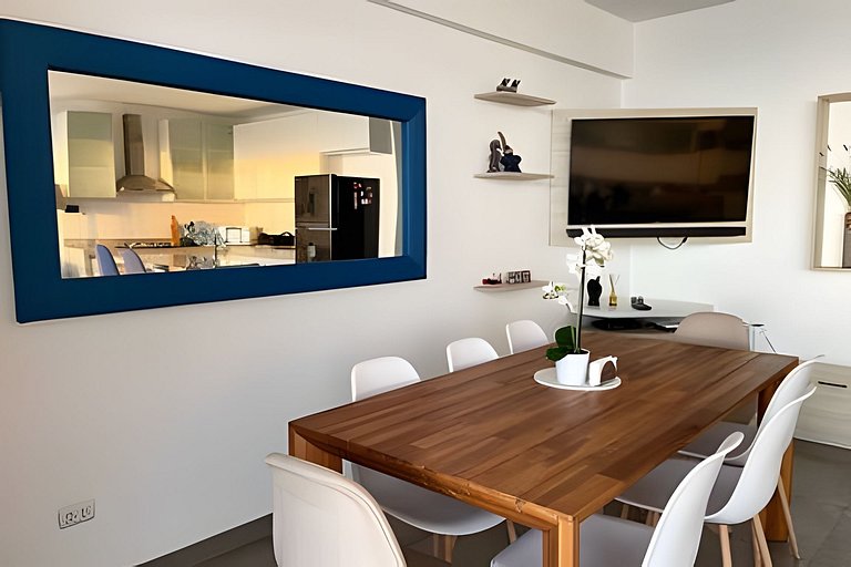 Beach view apartment Punta Hermosa 4BR