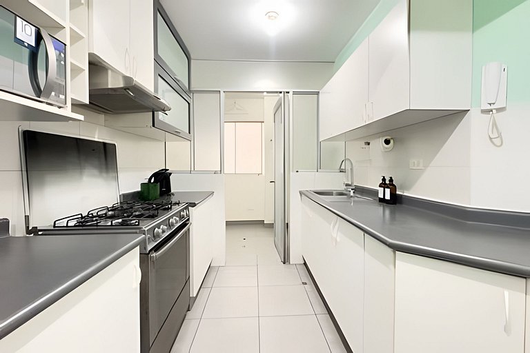 Sky Apartamento Sergio Bernales, parques y ciudad