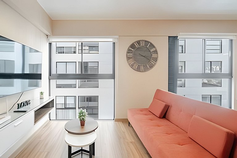 Stylish Flat 910 in the Hearth of Miraflores