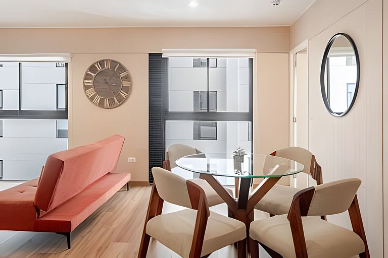 Stylish Flat 910 in the Hearth of Miraflores