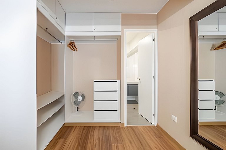 Stylish Flat 910 in the Hearth of Miraflores