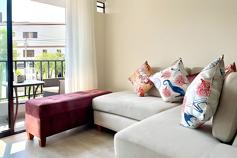 New Central Charm Apartment in San Isidro