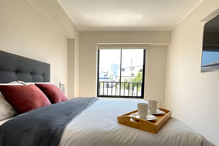 New Central Charm Apartment in San Isidro