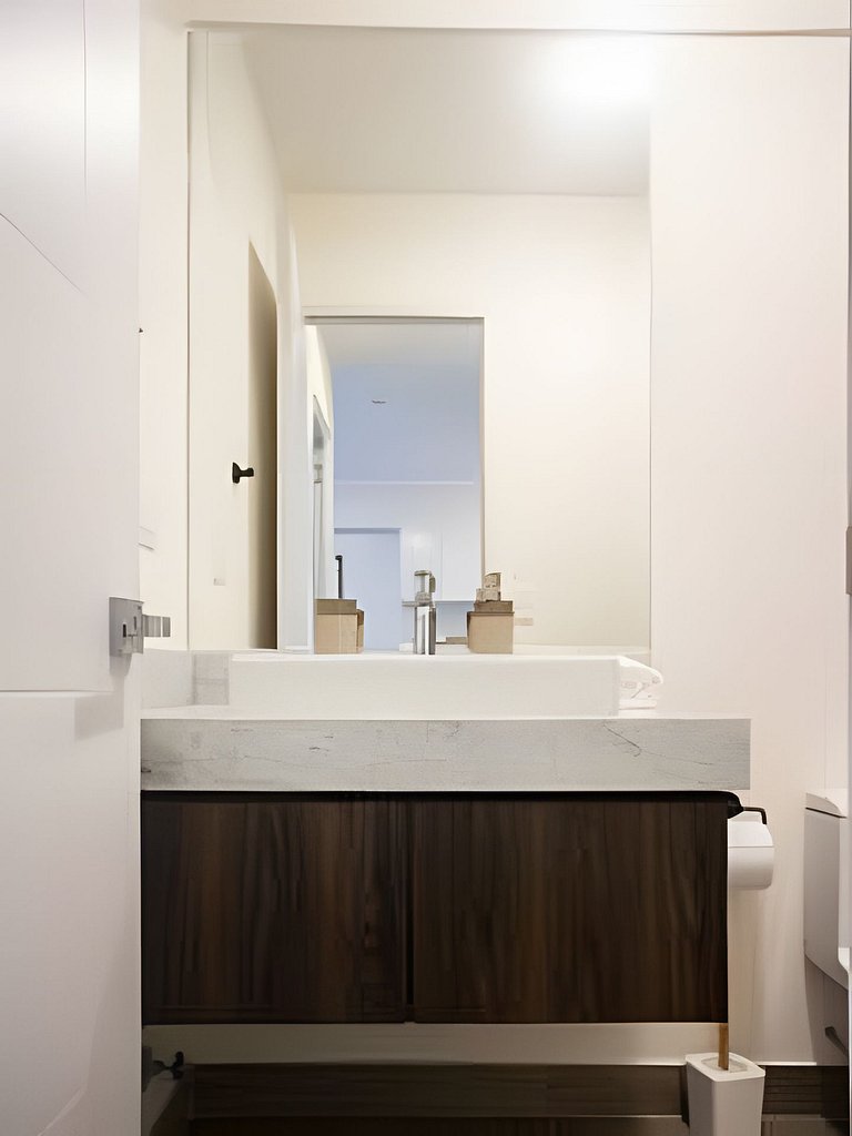 Minimalist Luxe - San Isidro