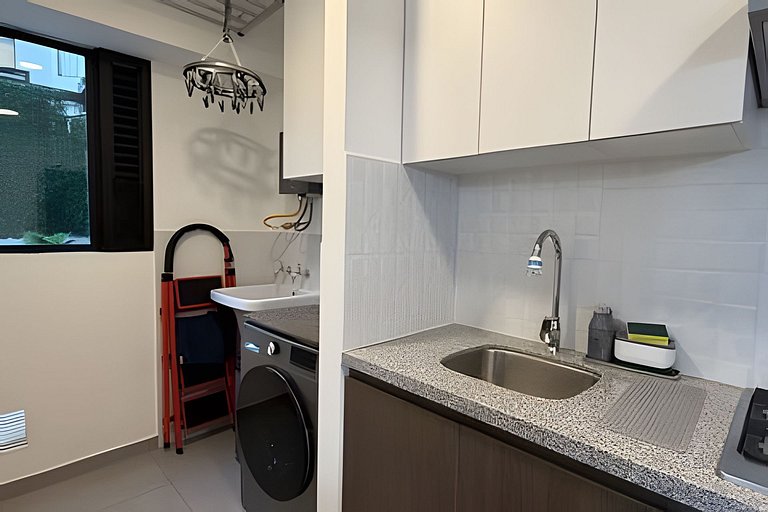 New & Spacious Apartment in Lince