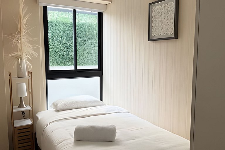 New & Spacious Apartment in Lince