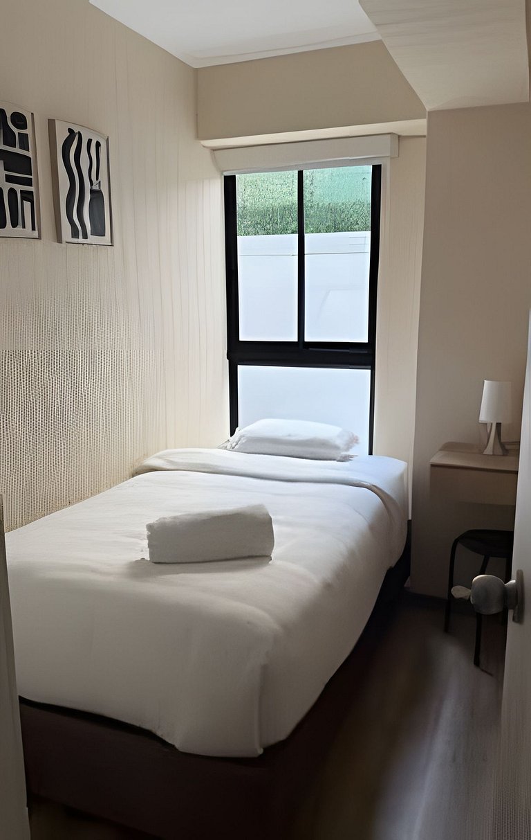 New & Spacious Apartment in Lince