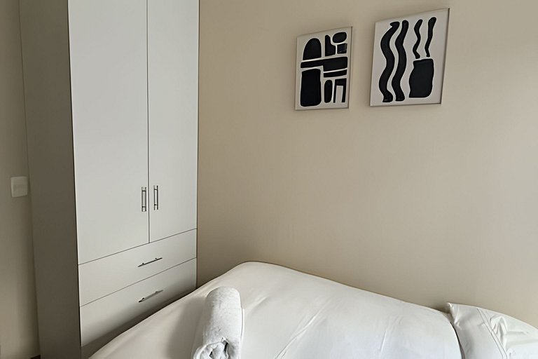 New & Spacious Apartment in Lince