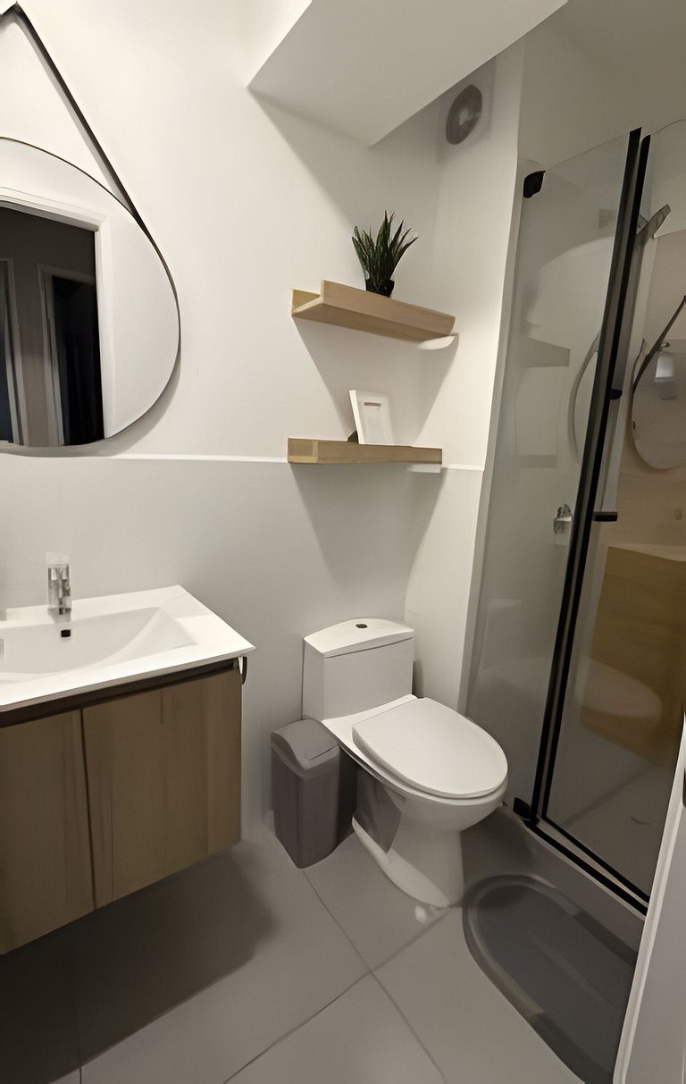 New & Spacious Apartment in Lince