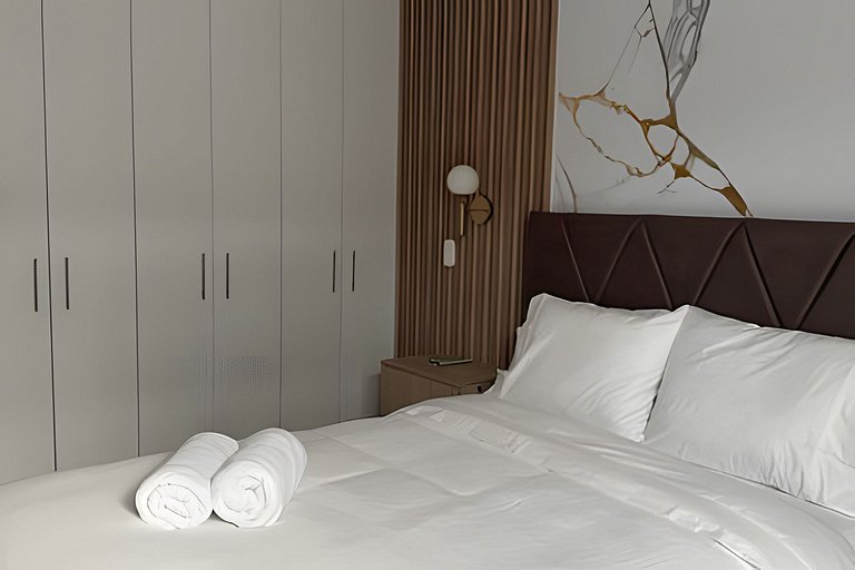 New & Spacious Apartment in Lince