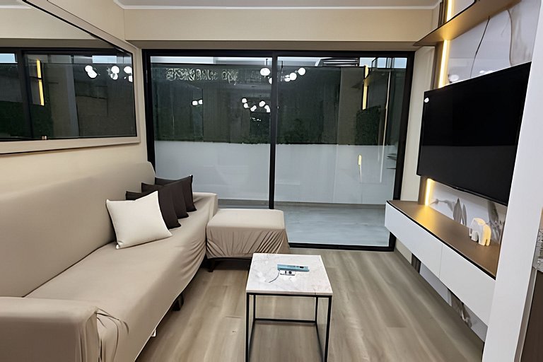 New & Spacious Apartment in Lince