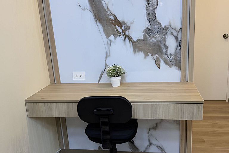 New & Spacious Apartment in Lince