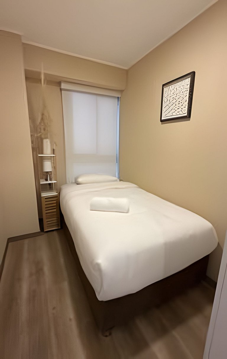 New & Spacious Apartment in Lince