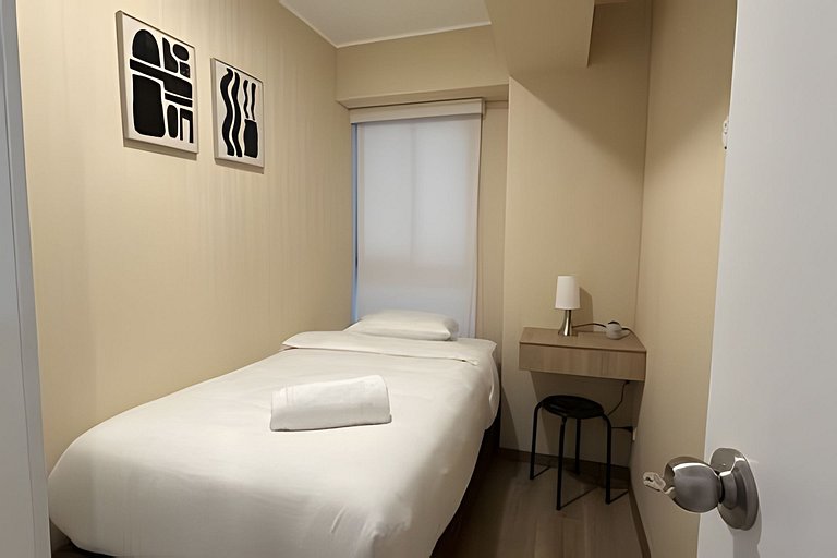 New & Spacious Apartment in Lince