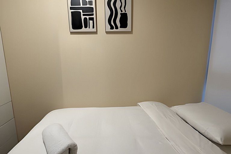 New & Spacious Apartment in Lince