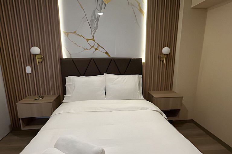 New & Spacious Apartment in Lince