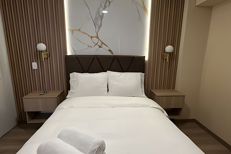 New & Spacious Apartment in Lince