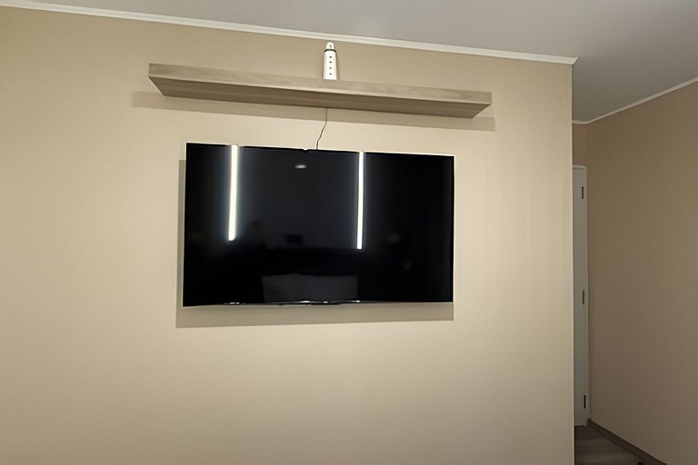 New & Spacious Apartment in Lince