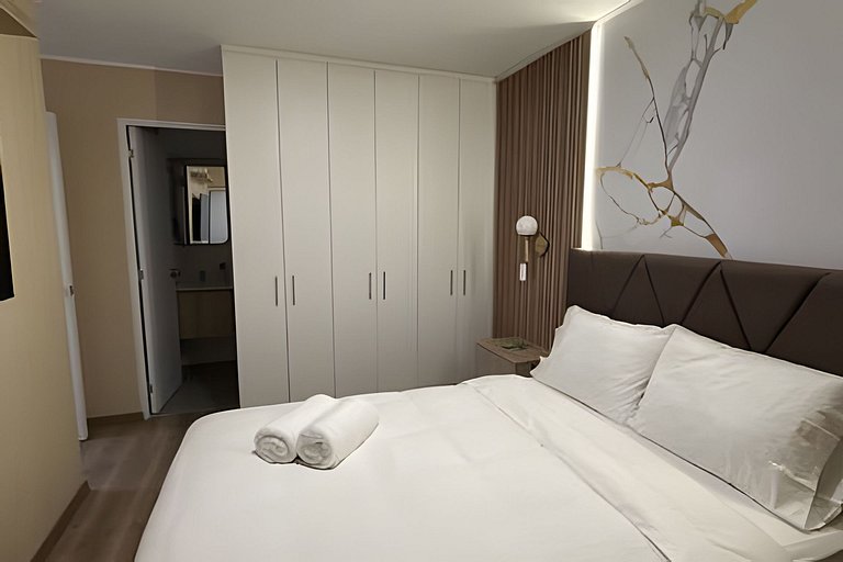 New & Spacious Apartment in Lince