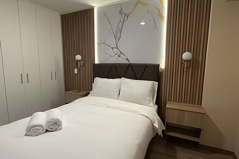 New & Spacious Apartment in Lince