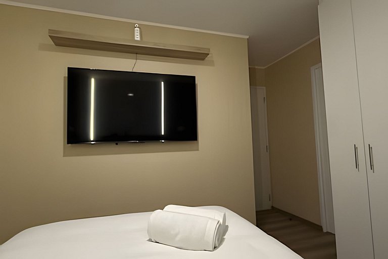 New & Spacious Apartment in Lince